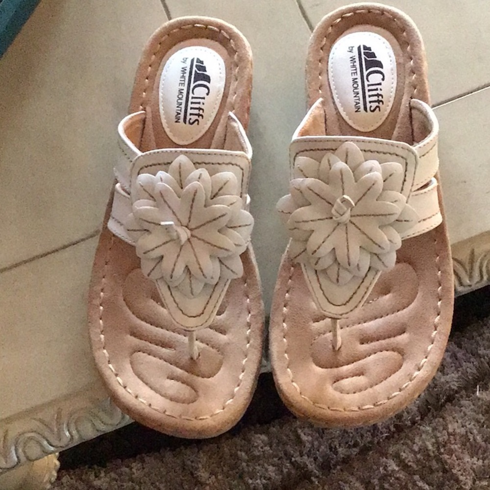 Cliffs by White Mountain Cupcake White WomenSize 8